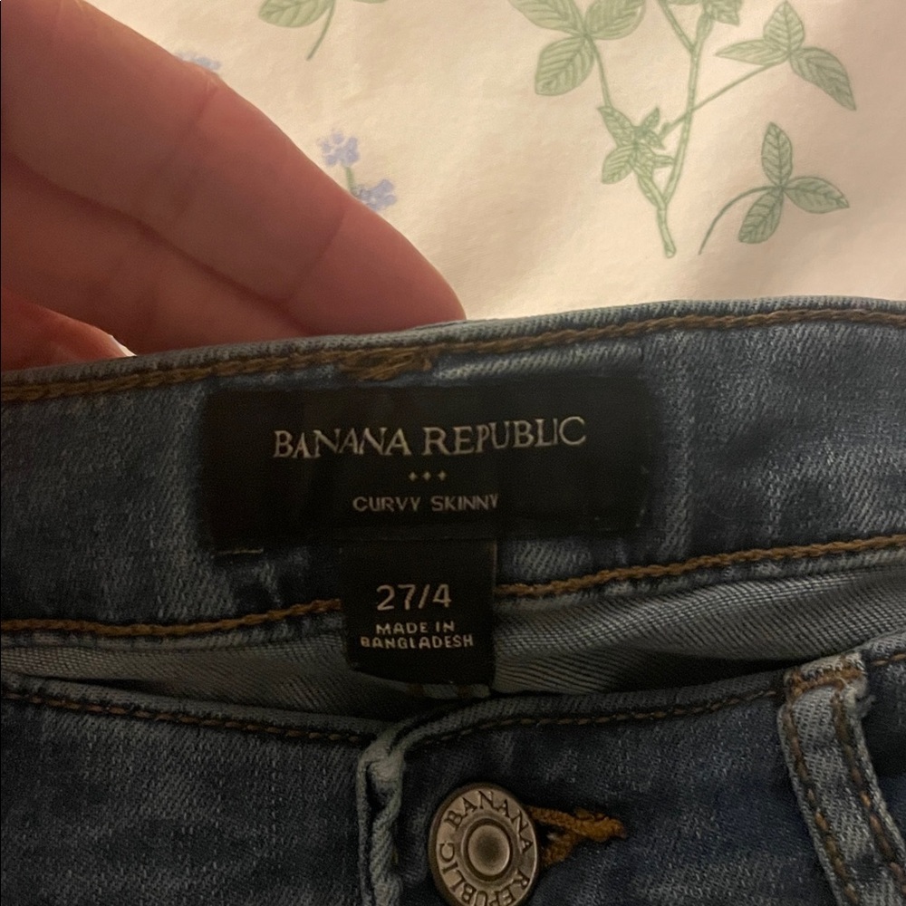 Curvy Skinny Jeans - Picture 8 of 8